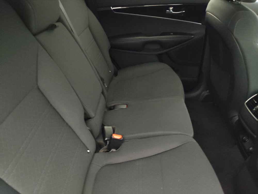 Used 2020 Kia Sorento LX w/ LX I4 Convenience Package FWD image 19