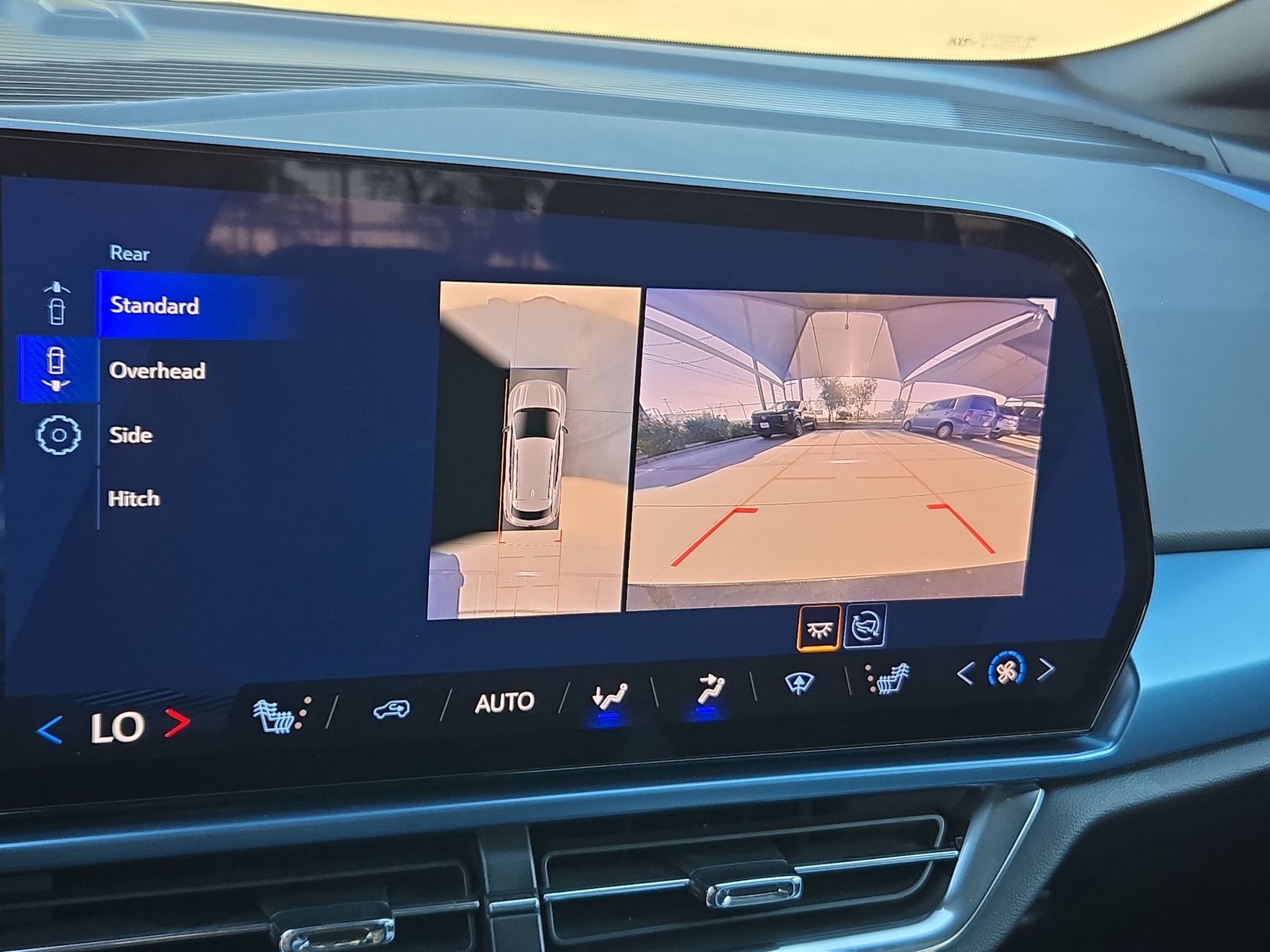 Certified 2024 Chevrolet Equinox EV LT FWD image 16