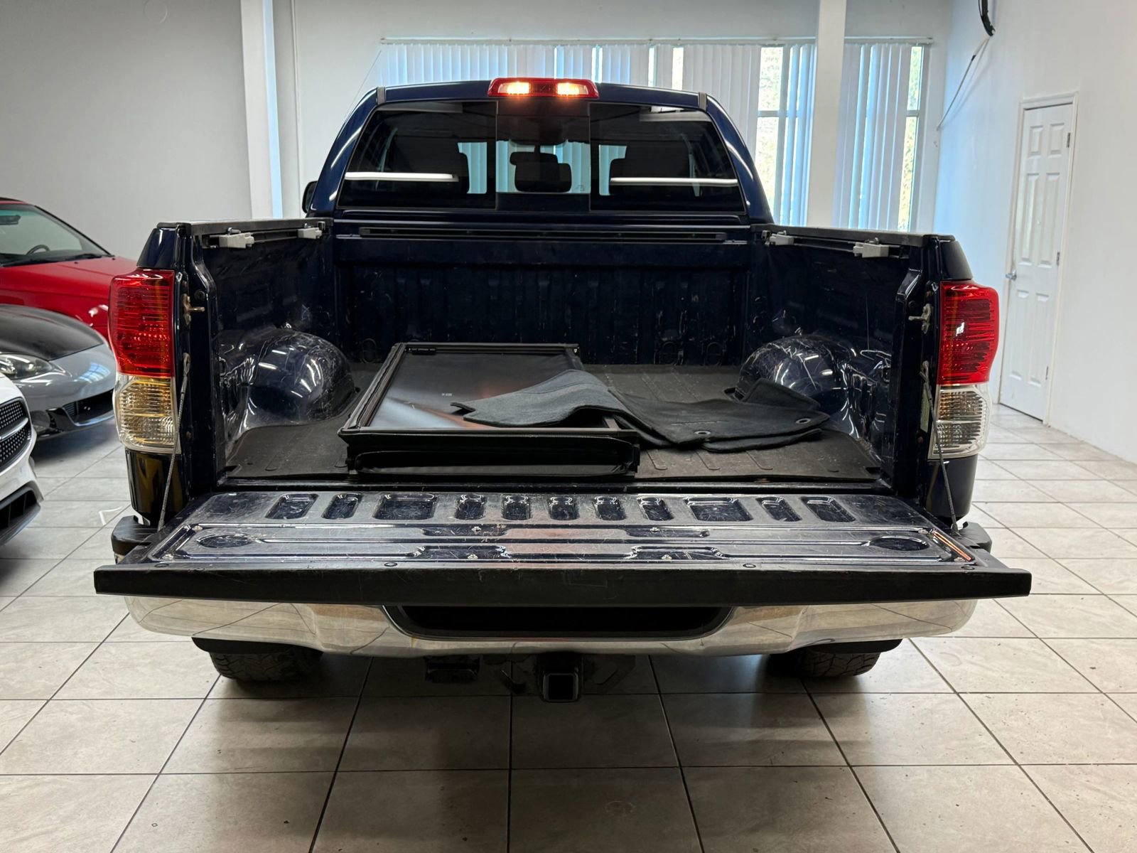 Used 2012 Toyota Tundra 4x4 Double Cab w/ TRD Off-Road Pkg image 22