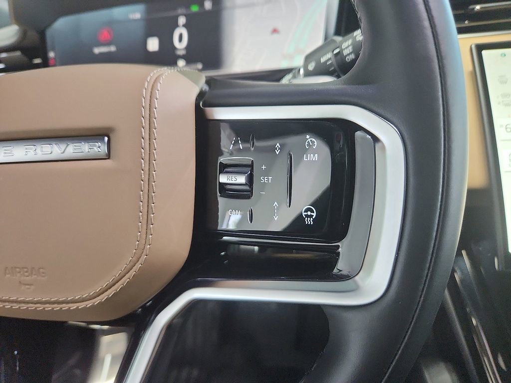 Used 2025 Land Rover Range Rover Sport SE AWD/4WD image 22