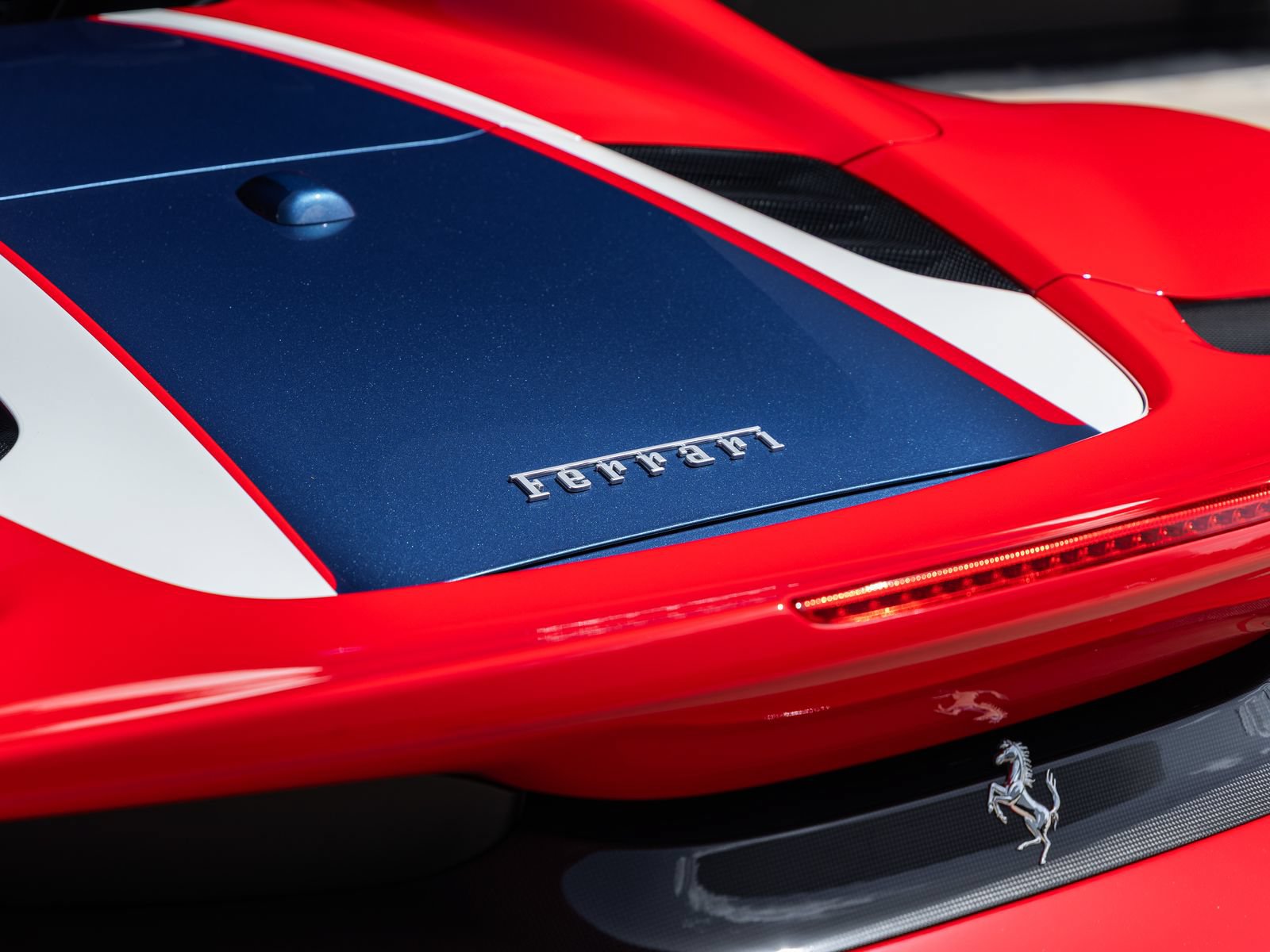 Used 2020 Ferrari 488 Pista Spider RWD image 17