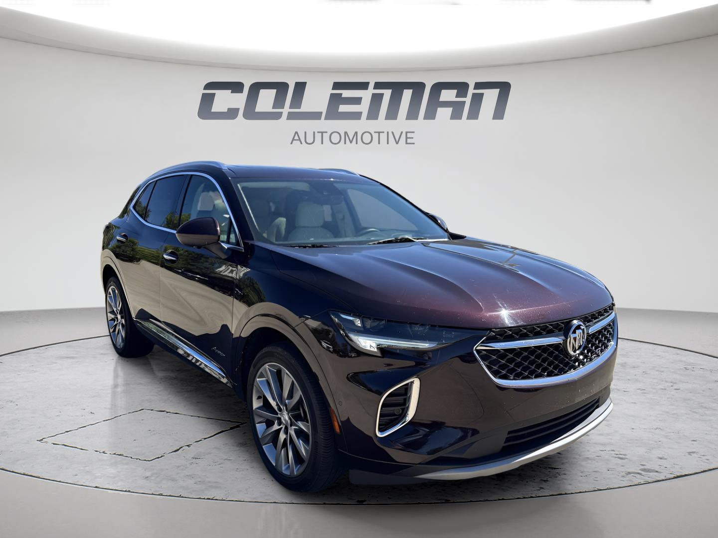 Used 2021 Buick Envision Avenir w/ Technology Package II AWD/4WD image 2