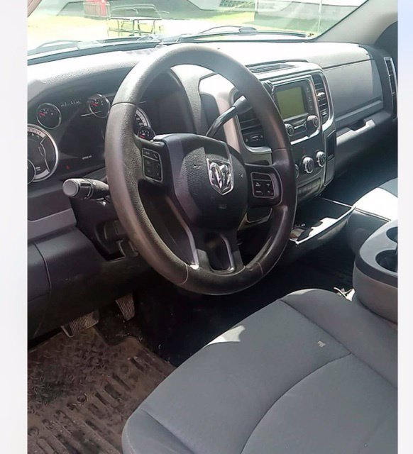 Used 2013 RAM 1500 Classic SLT w/ Premium Display Pkg RWD image 5