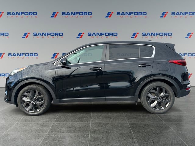 Used 2022 Kia Sportage LX w/ LX FWD Value Edition Package image 2