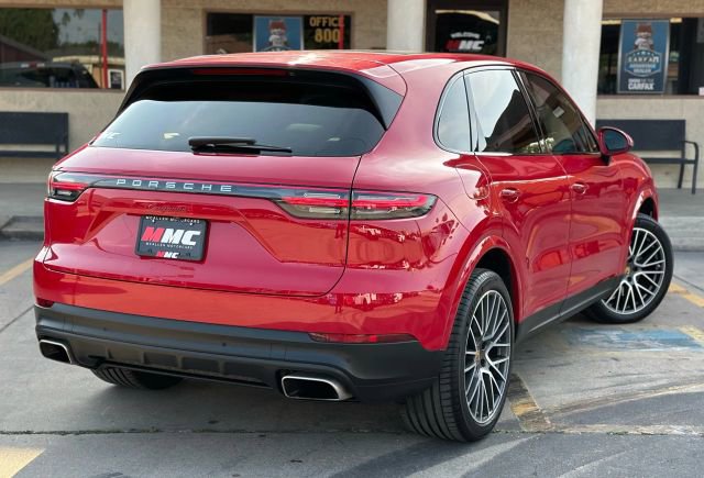Used 2021 Porsche Cayenne image 3