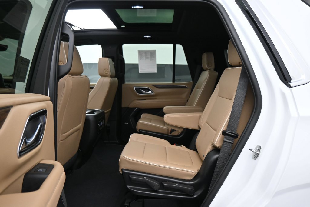 Used 2024 Chevrolet Tahoe Premier RWD image 17