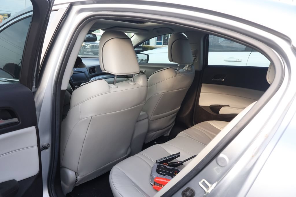 Used 2019 Acura ILX FWD image 30