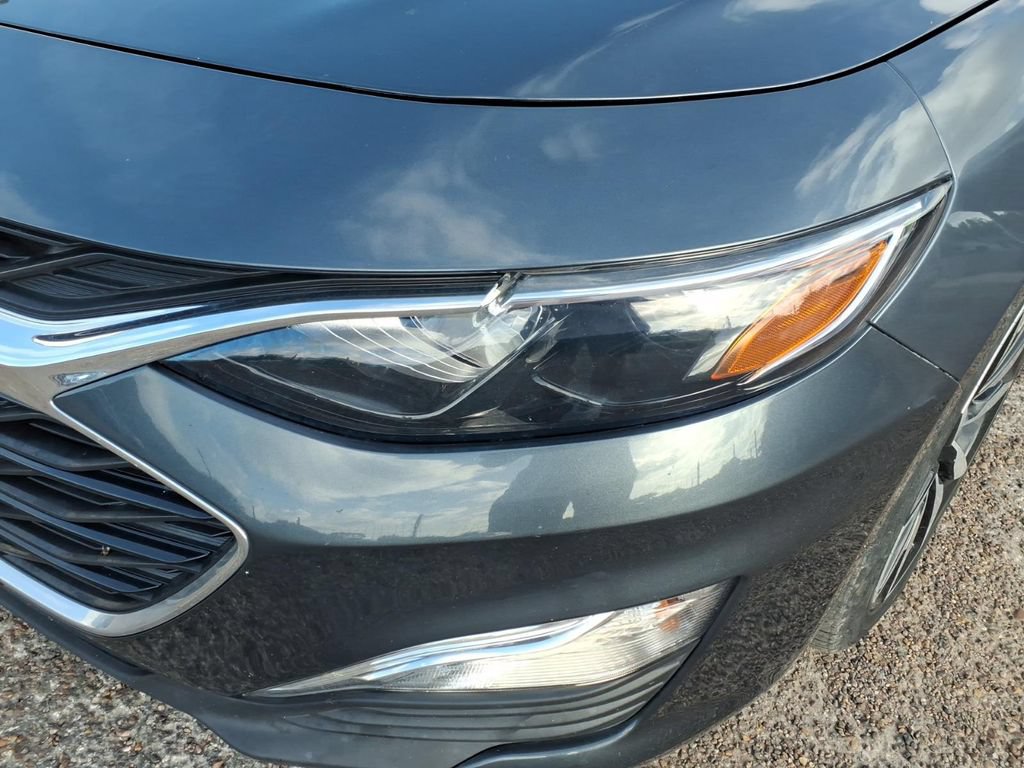 Used 2021 Chevrolet Malibu RS FWD image 9