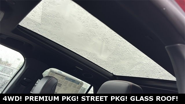 New 2026 Ford Explorer ST-Line w/ ST-Line Street Pack image 8