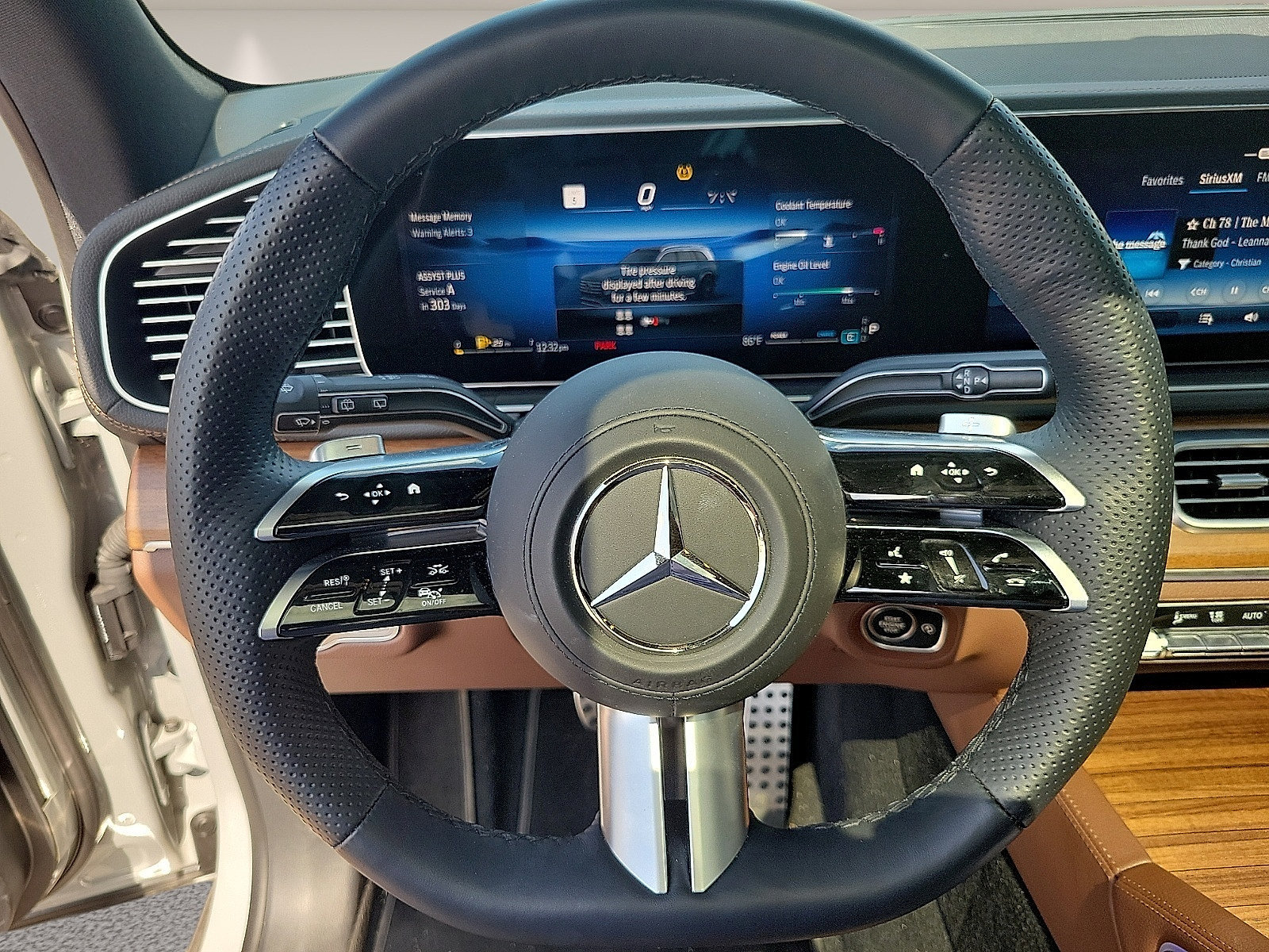Used 2026 Mercedes-Benz GLS 450 4MATIC image 14