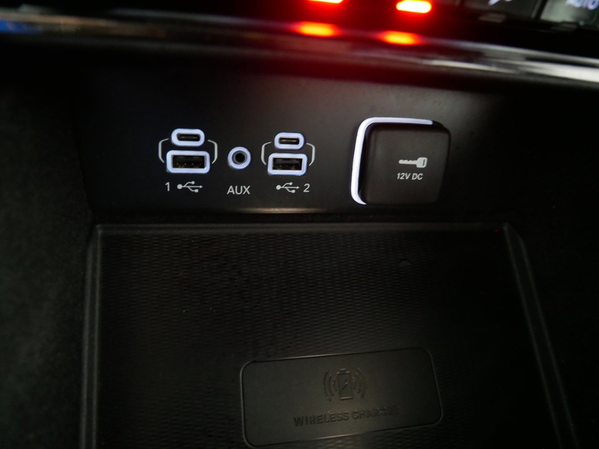 Used 2022 Jeep Grand Cherokee Overland w/ Luxury Tech Group IV image 29