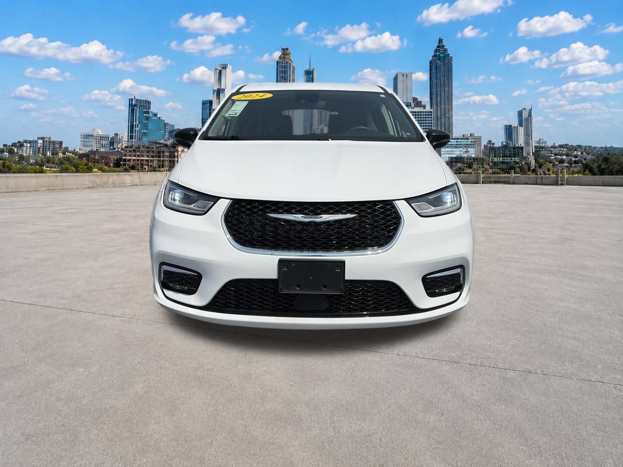 Used 2024 Chrysler Pacifica Touring-L FWD image 25