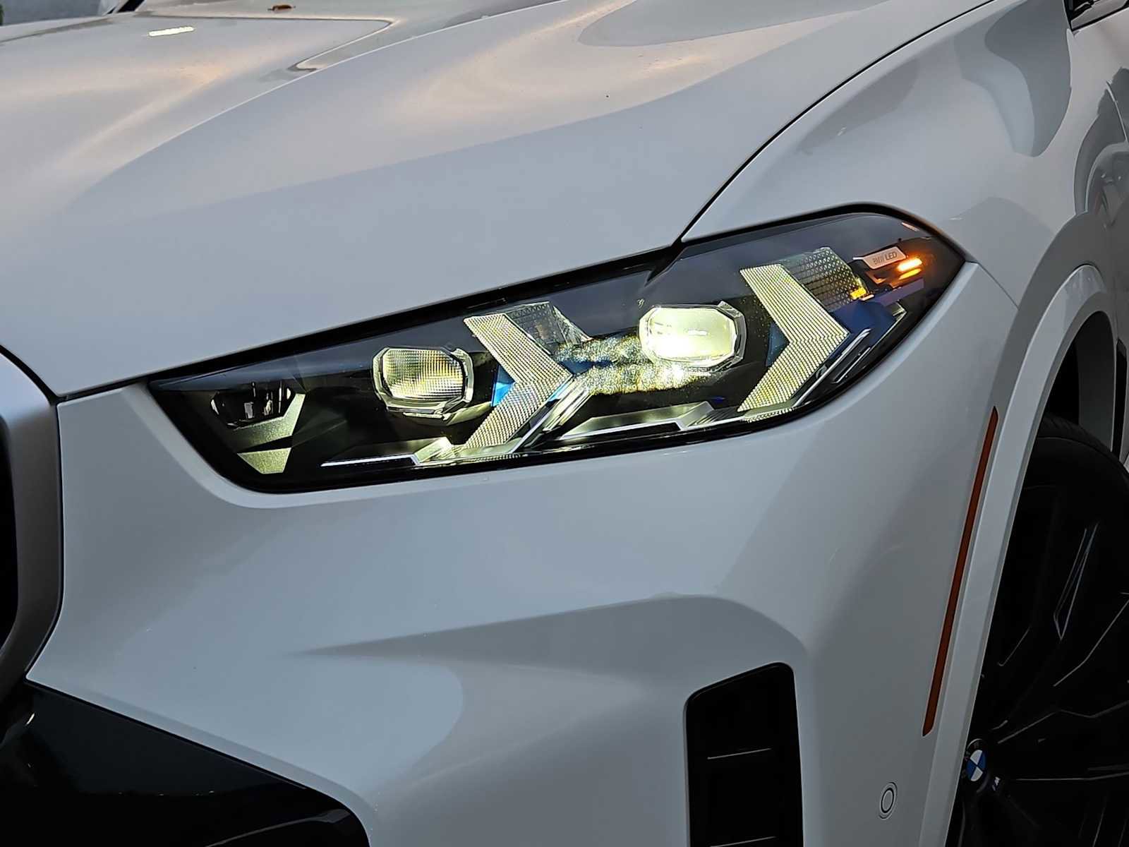 Used 2026 BMW X5 xDrive40i w/ M Sport Package image 11