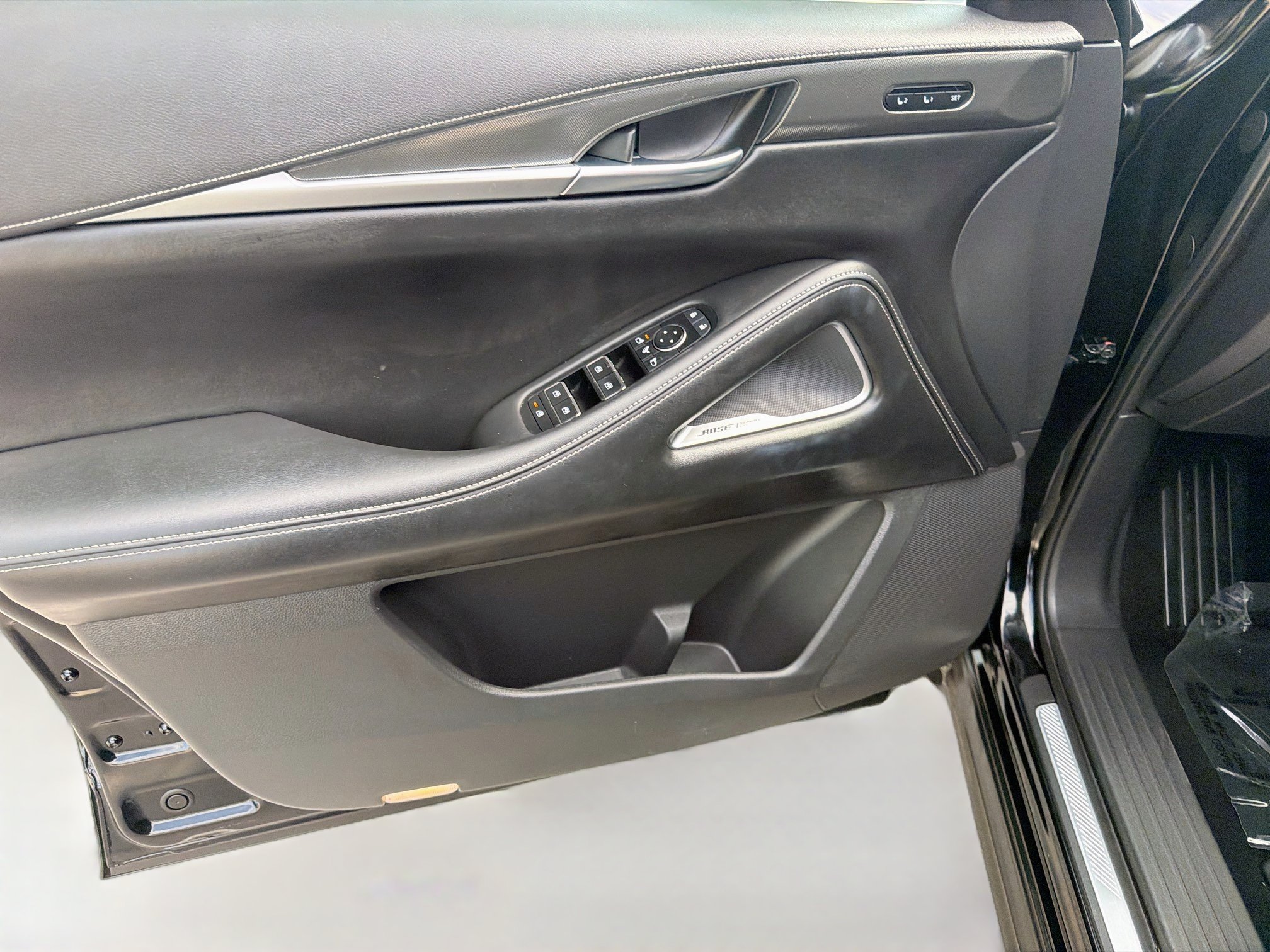 Used 2023 INFINITI QX60 Luxe w/ Performance Audio Package FWD image 20