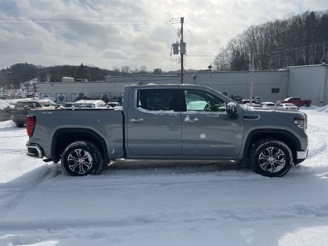 Used 2025 GMC Sierra 1500 SLT image 4