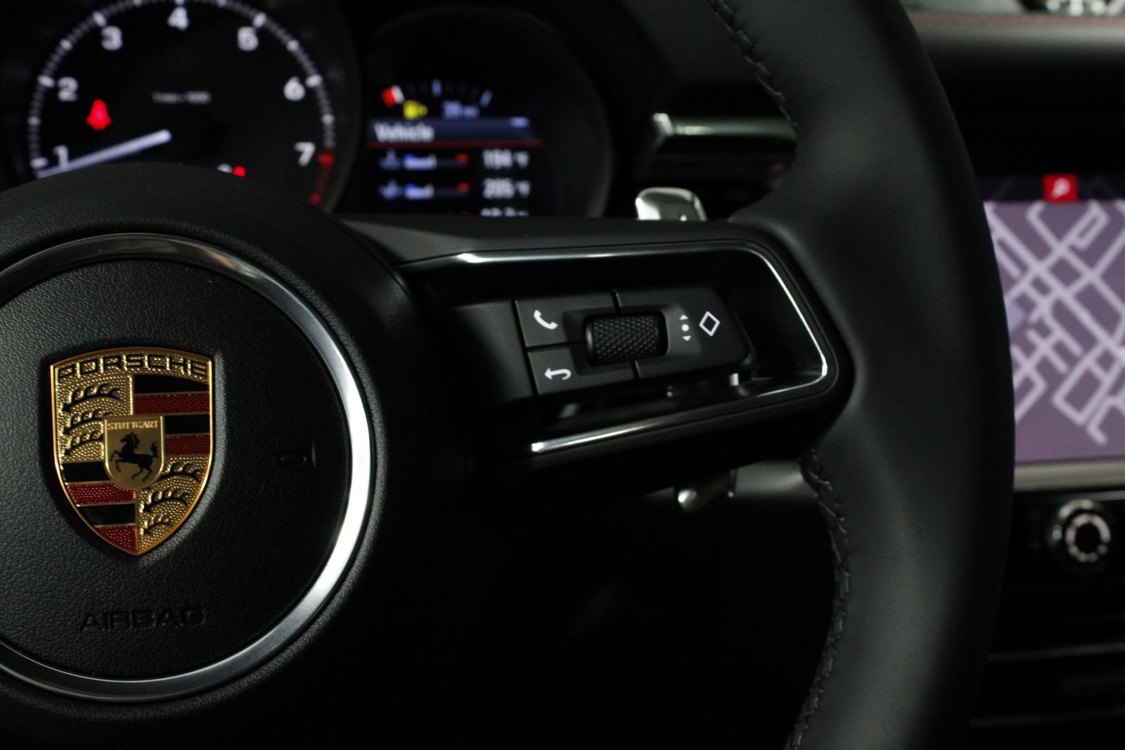 New 2026 Porsche Macan AWD/4WD image 22
