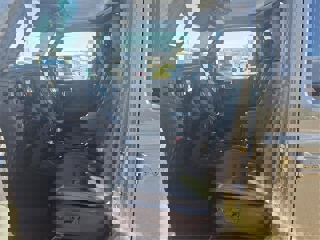 New 2026 Jeep Gladiator Mojave w/ Safety Group image 43