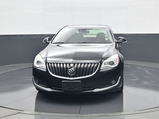 Used 2017 Buick Regal Premium w/ Driver Confidence Package #1 FWD image 2