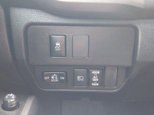 Used 2023 Toyota Tacoma TRD Off-Road image 31