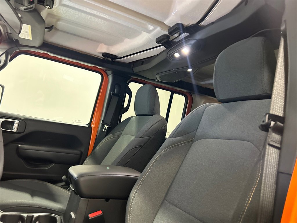 New 2025 Jeep Wrangler Sport S image 27