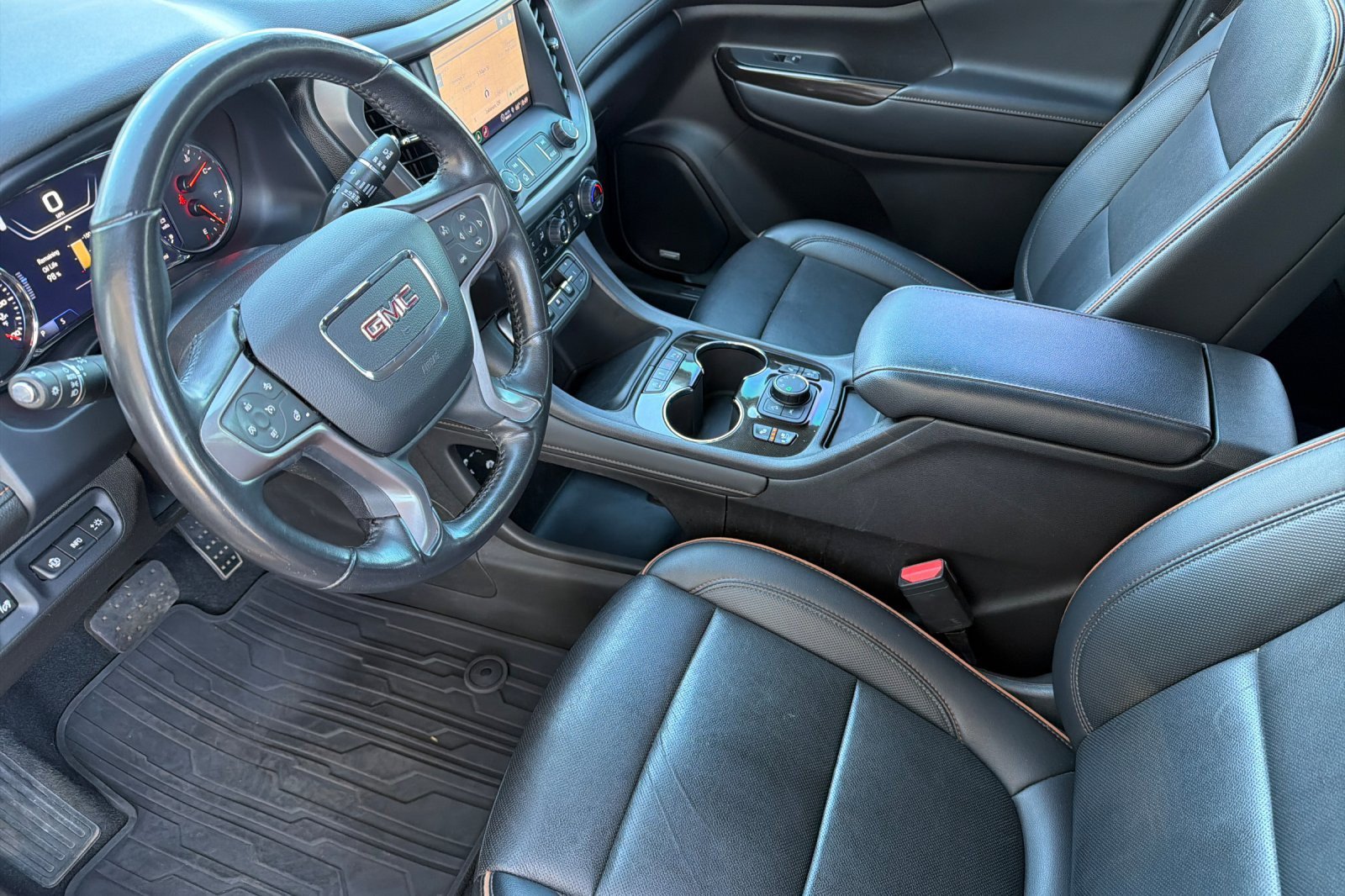Used 2022 GMC Acadia AT4 w/ Technology Package AWD/4WD image 7