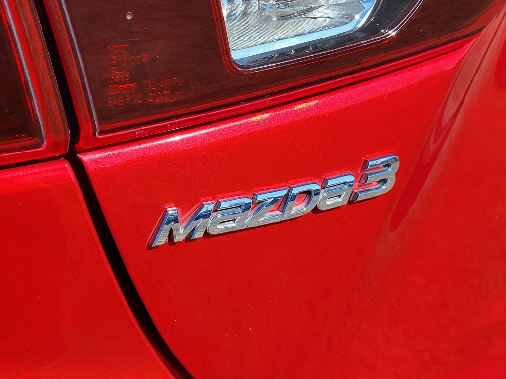 Used 2014 MAZDA MAZDA3 i Touring w/ Technology Package image 12
