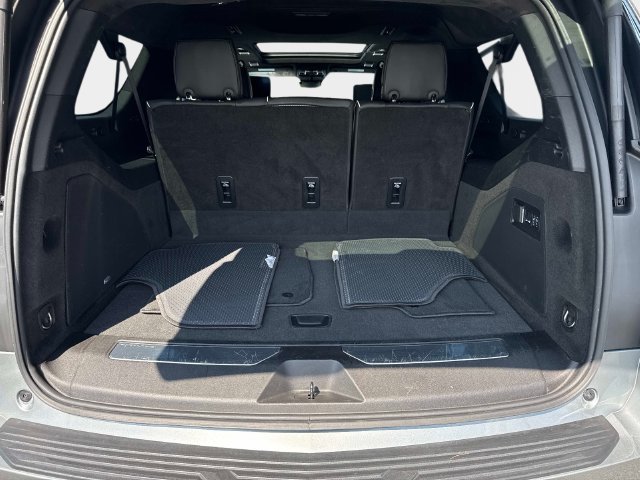 Certified 2025 Cadillac Escalade ESV Sport Platinum AWD/4WD image 5