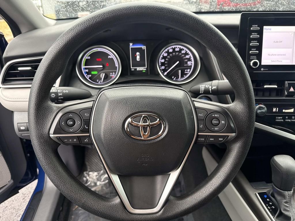 Used 2023 Toyota Camry LE image 18