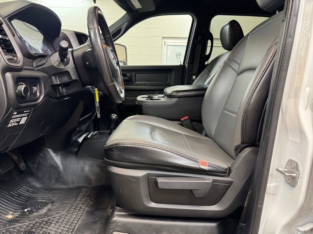 Used 2023 RAM 5500 Tradesman w/ Max Tow Package image 12