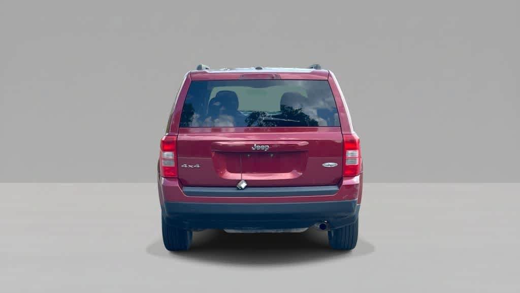 Used 2015 Jeep Patriot High Altitude AWD/4WD image 7