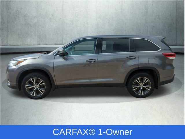 Used 2019 Toyota Highlander LE image 2