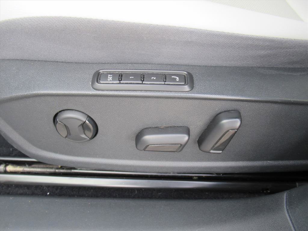 Used 2022 Volkswagen ID.4 Pro S image 17