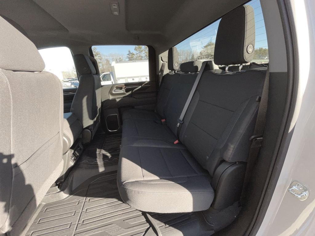 New 2026 GMC Sierra 3500 SLE w/ SLE Value Package image 32