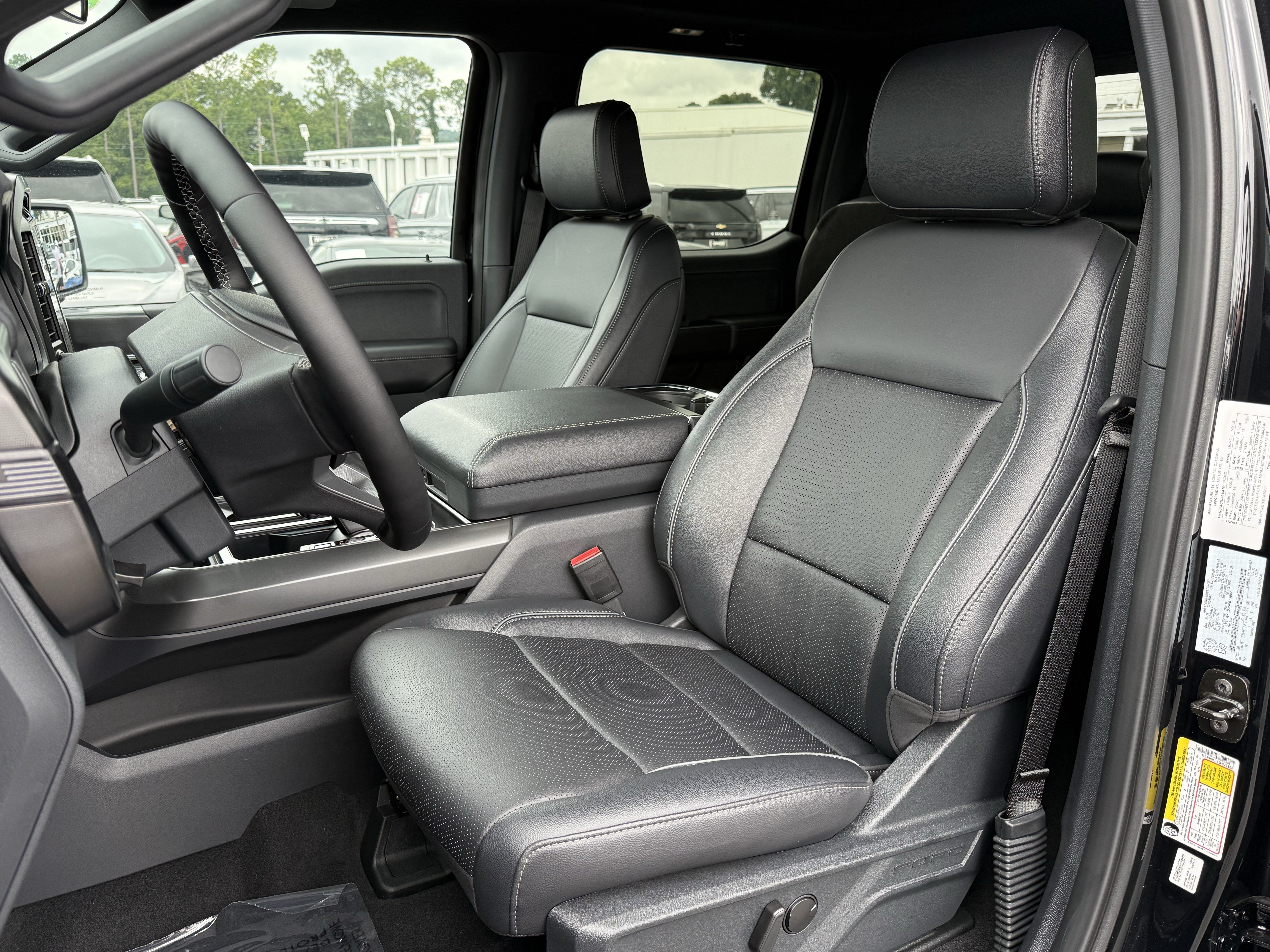 Used 2025 Ford F150 Lariat w/ Bed Utility Package AWD/4WD image 16