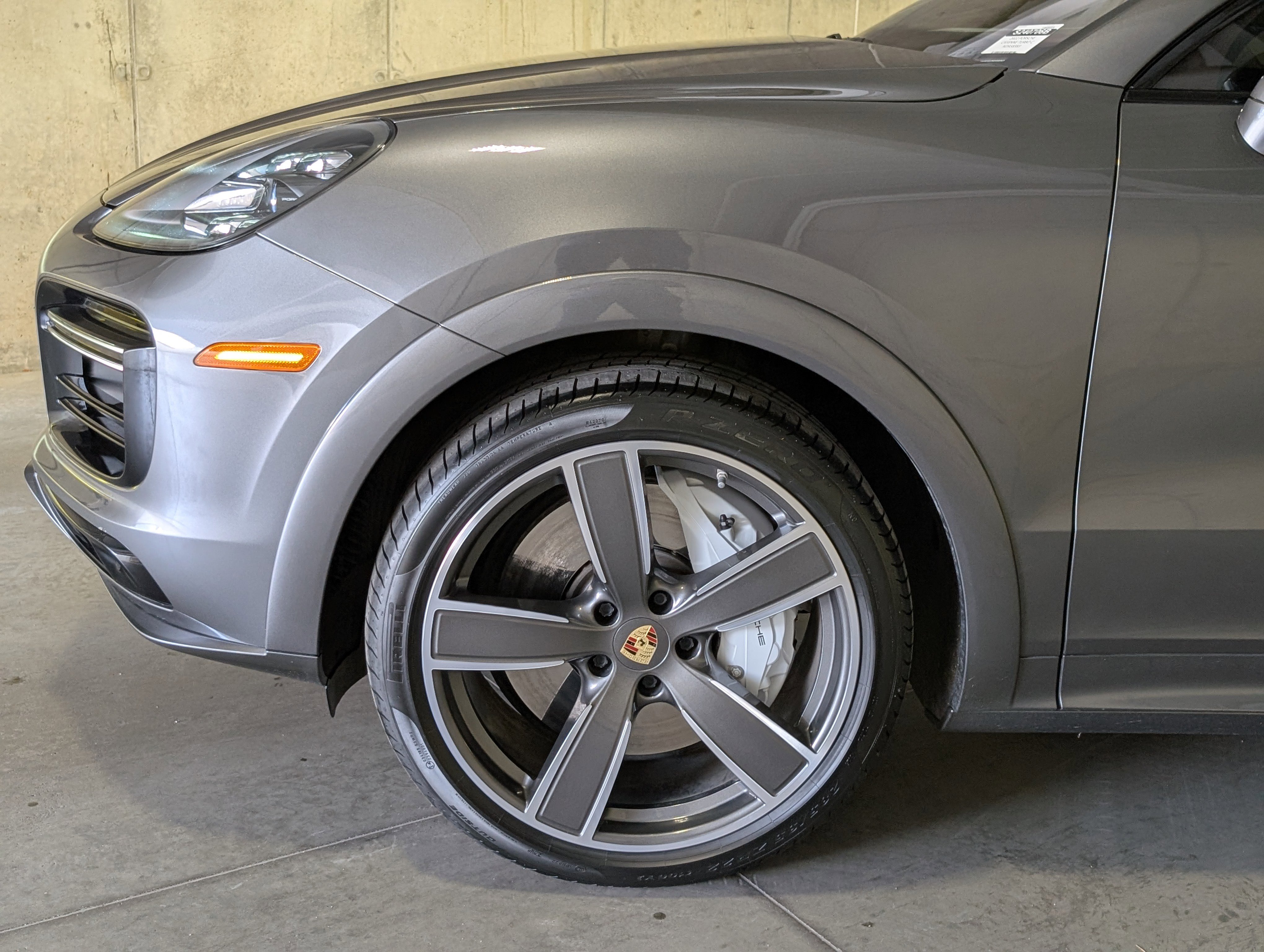 Certified 2022 Porsche Cayenne Turbo AWD/4WD image 15