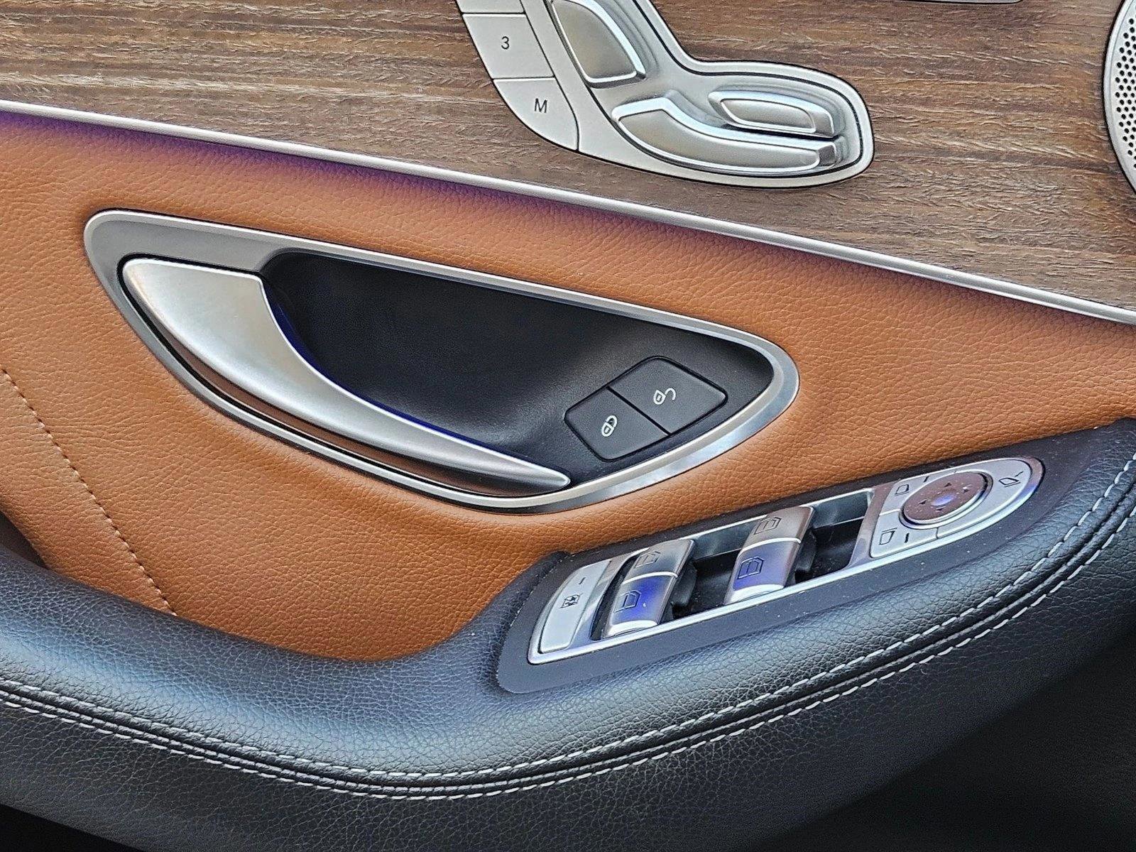 Certified 2019 Mercedes-Benz C 300 Sedan image 5