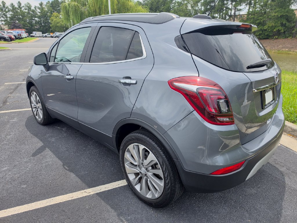 Used 2020 Buick Encore Preferred FWD image 30