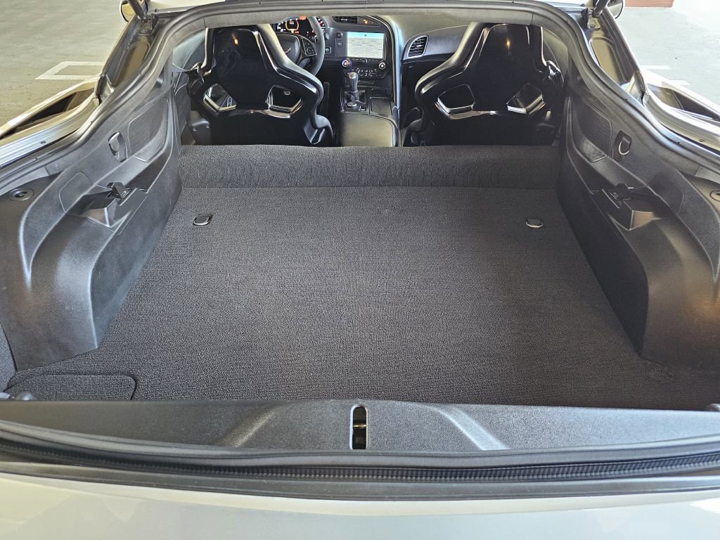 Used 2015 Chevrolet Corvette w/ Z51 Performance Package w/ 3LT Preferred Equipment Group image 25