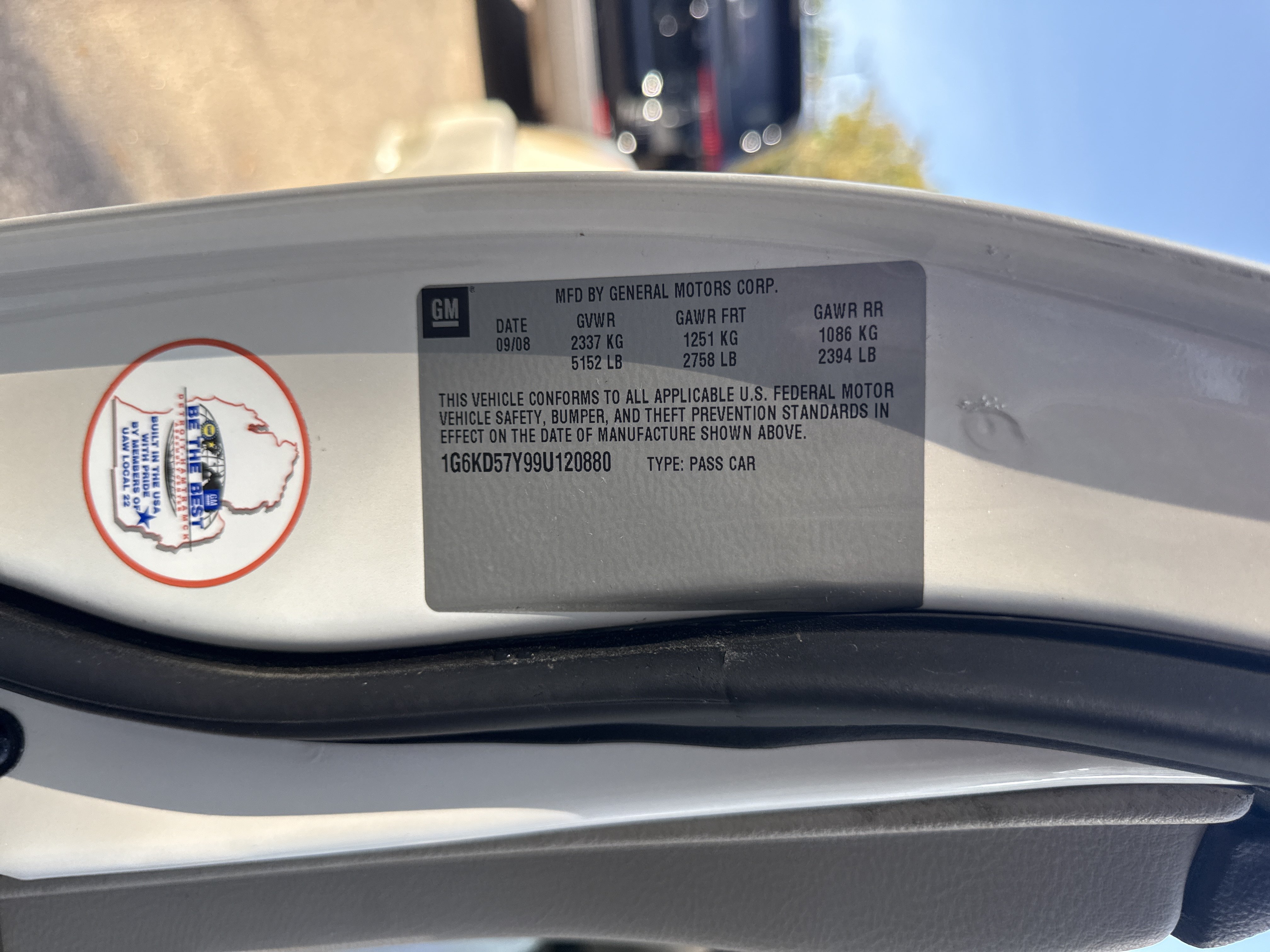 Used 2009 Cadillac DTS w/ Trunk Convenience Package FWD image 34