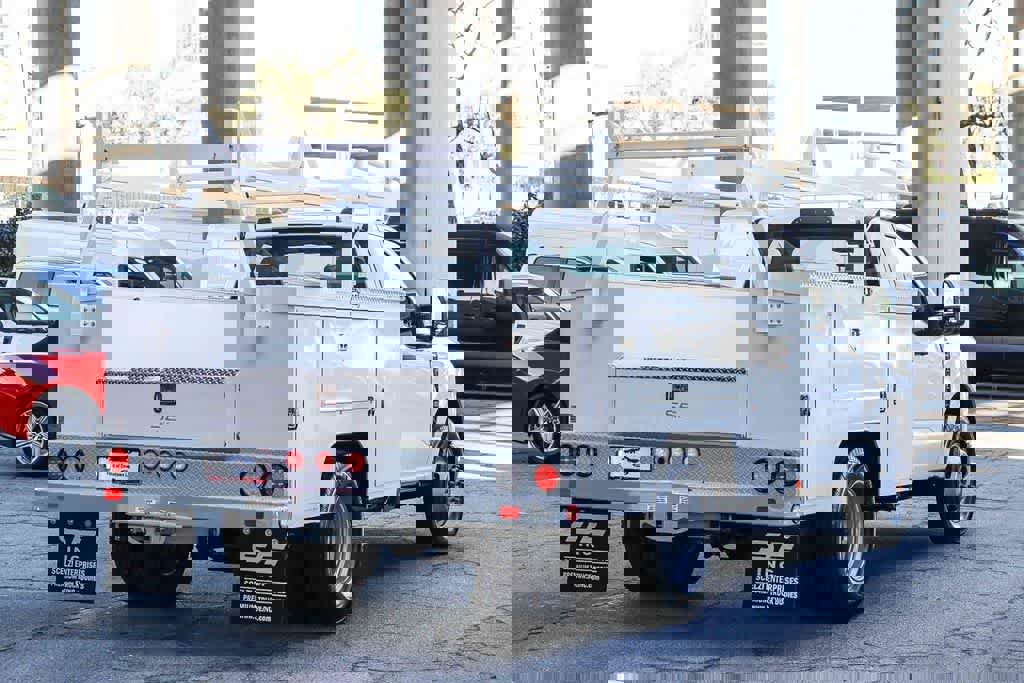 New 2026 Ford F350 XL w/ XL Chrome Package image 4