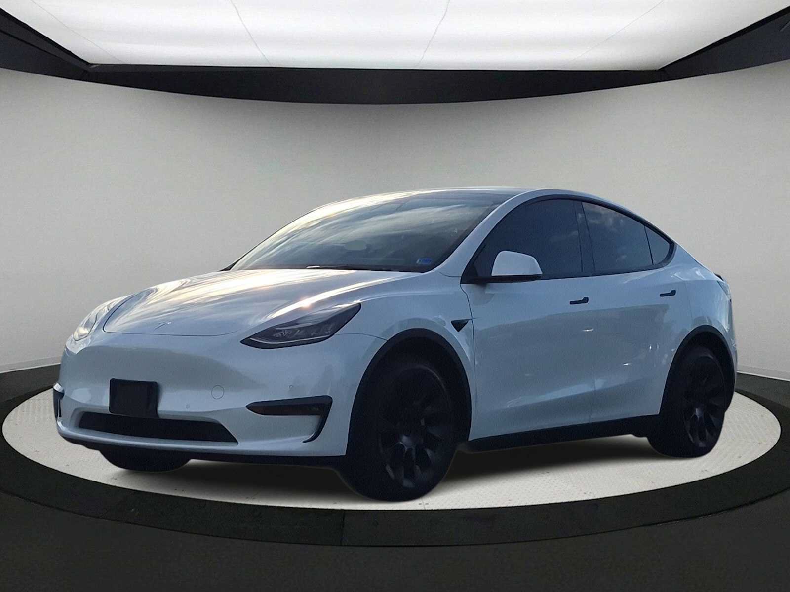 Used 2021 Tesla Model Y Long Range AWD/4WD image 4