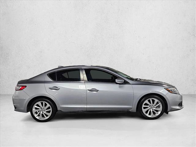 Used 2017 Acura ILX w/ Premium Package image 4