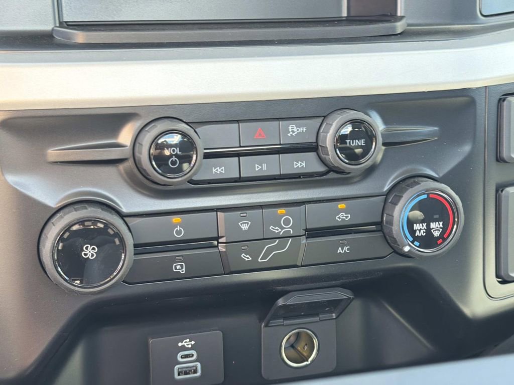 New 2026 Ford F350 XL w/ XL Chrome Package image 14