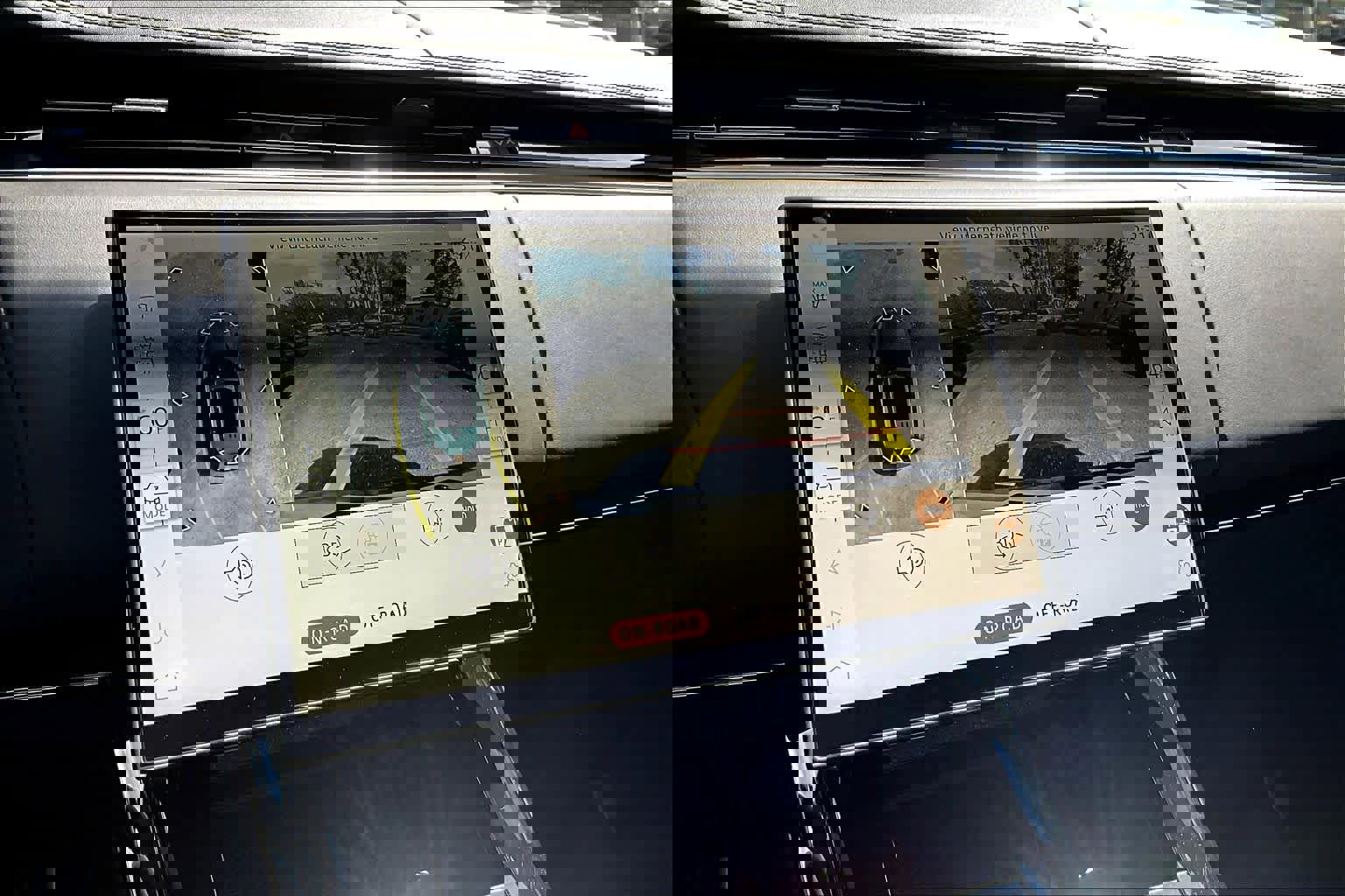 Used 2025 Land Rover Range Rover Sport Dynamic SE image 26