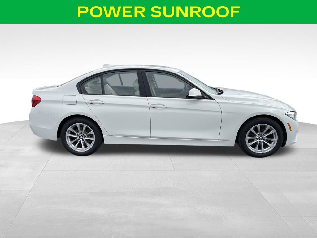 Used 2017 BMW 320i xDrive Sedan image 6