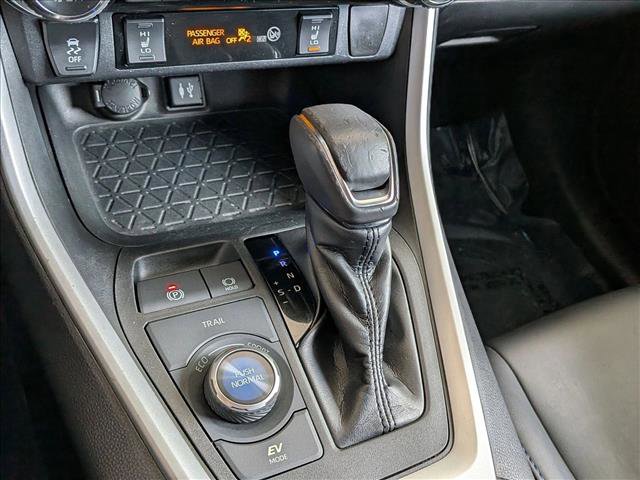 Used 2019 Toyota RAV4 XSE image 11