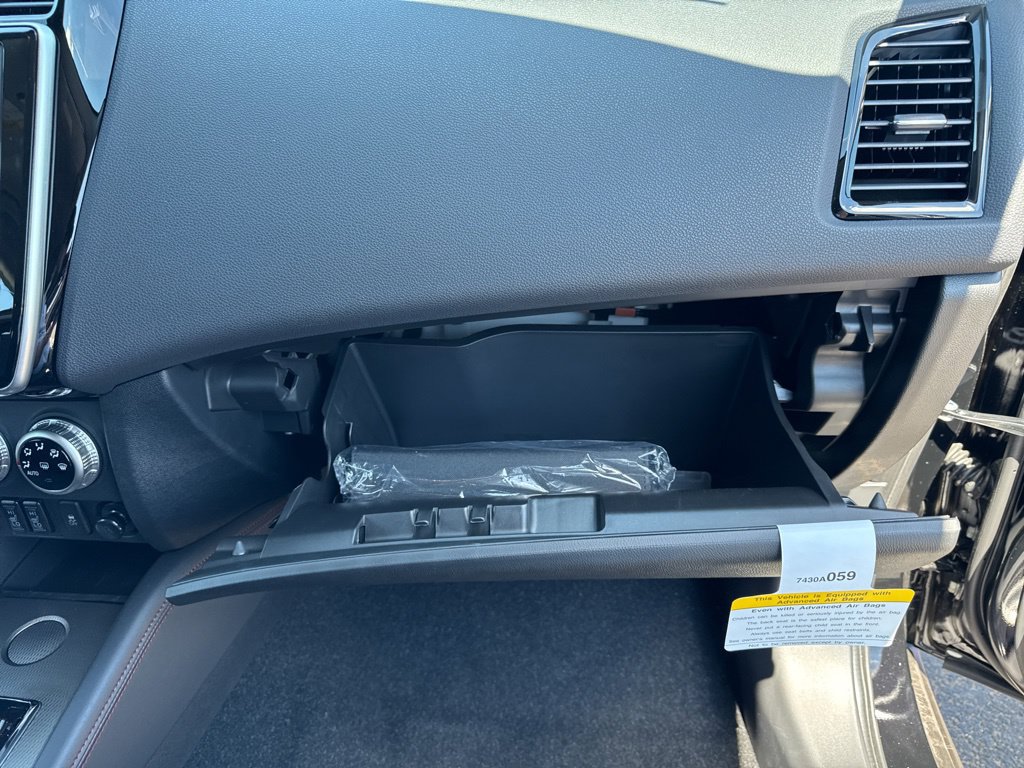 New 2027 Mitsubishi Outlander Sport SE FWD image 19