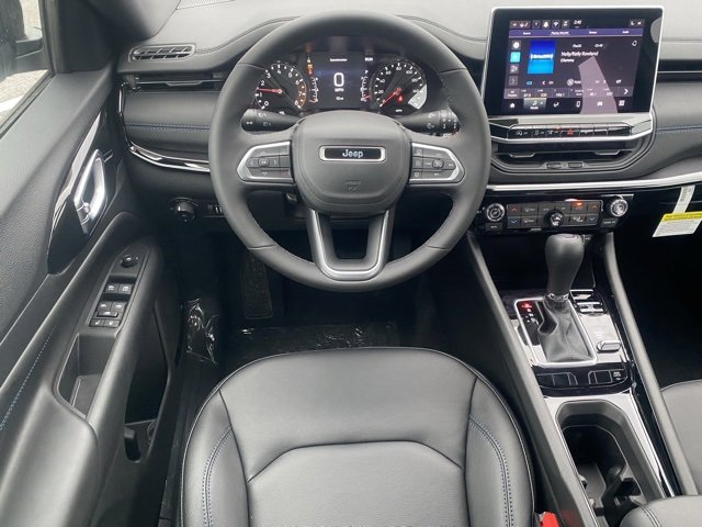 New 2026 Jeep Compass Limited image 35