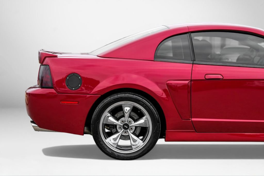 Used 2004 Ford Mustang Cobra image 10