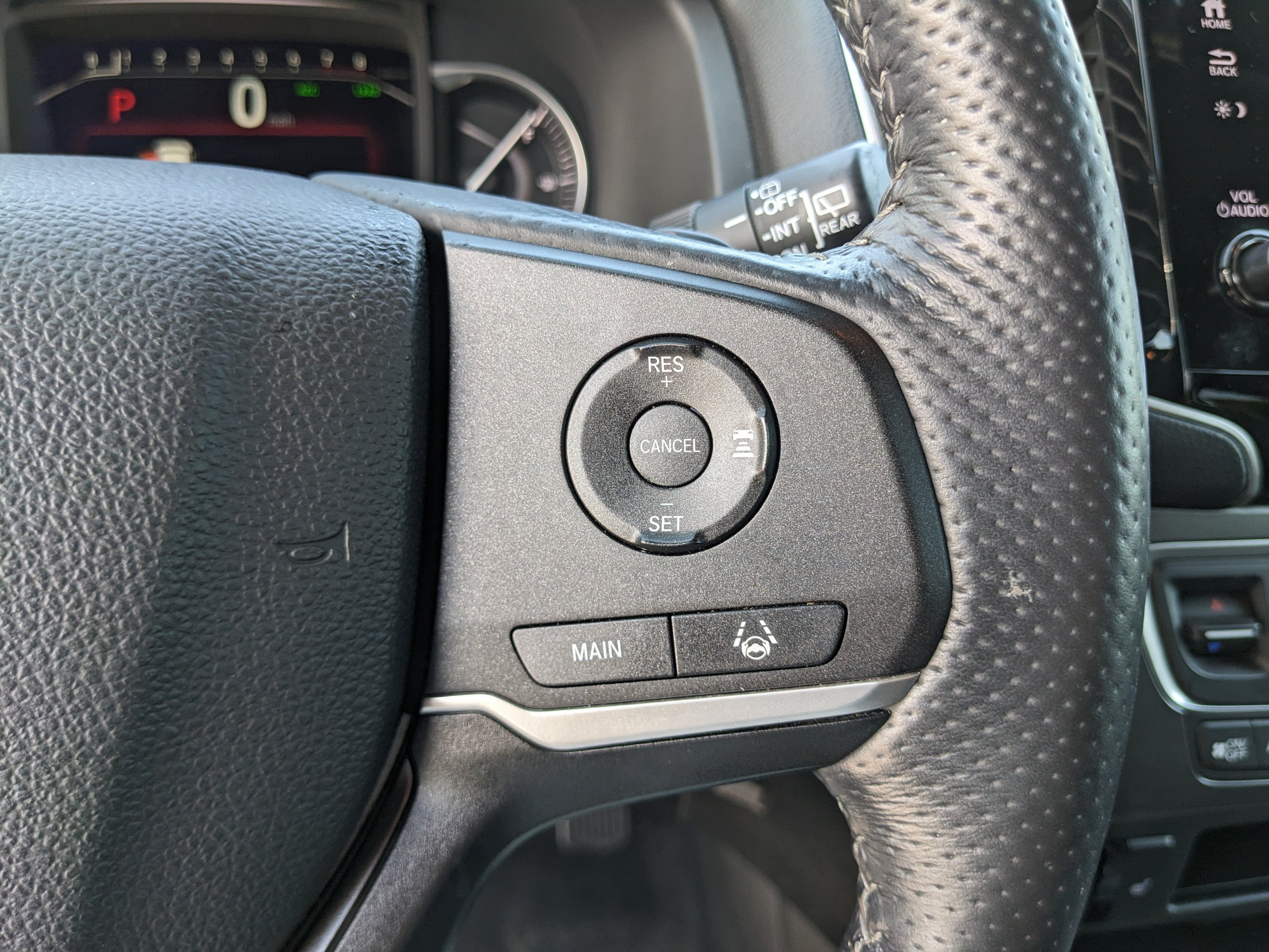 Used 2025 Honda Passport EX-L image 33